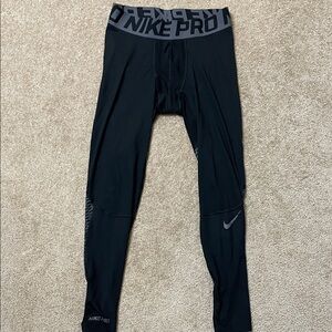 Nike Pro Men’s Leggings in Size Medium